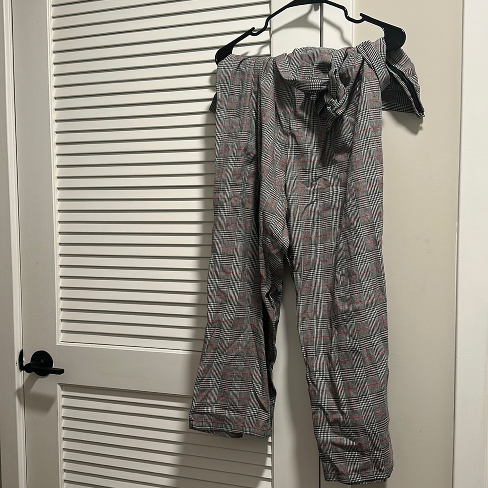 Plaid dress pants with removable belt
